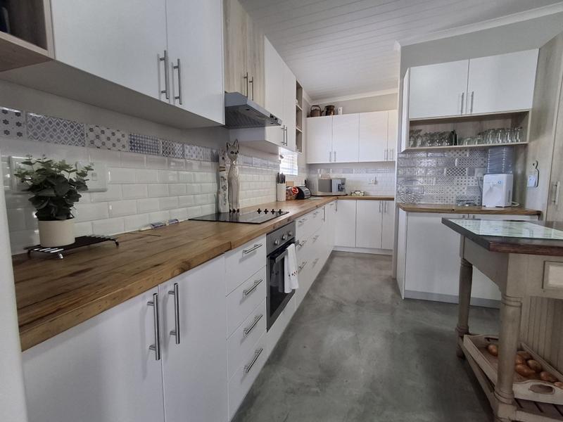 3 Bedroom Property for Sale in Britannia Bay Western Cape